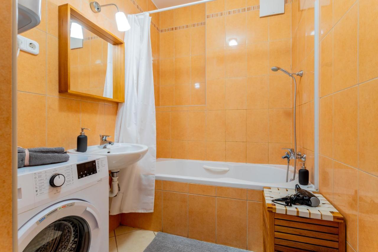 Kaz52 Apartment Будапеща Екстериор снимка
